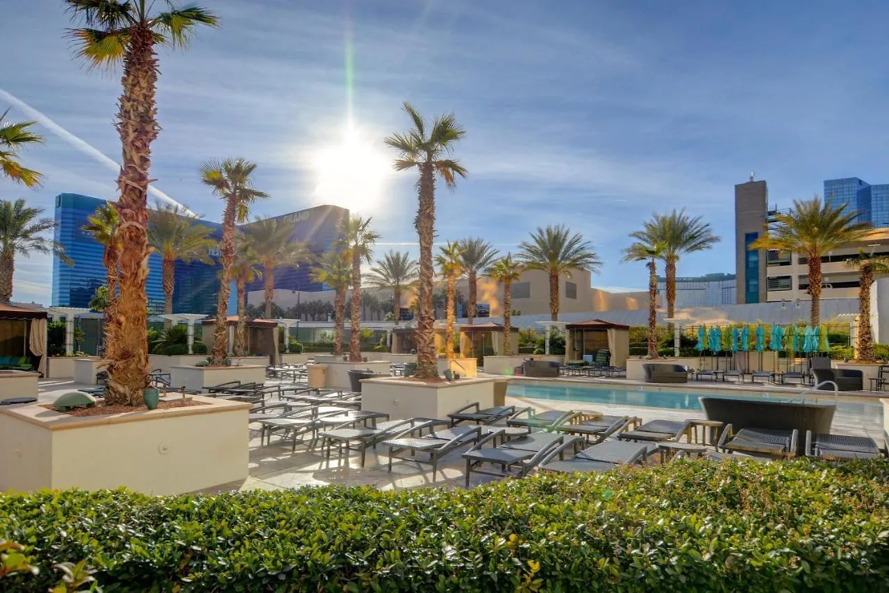 Mgm Signature-23-709 Strip View Jacuzzi Studio Las Vegas USA